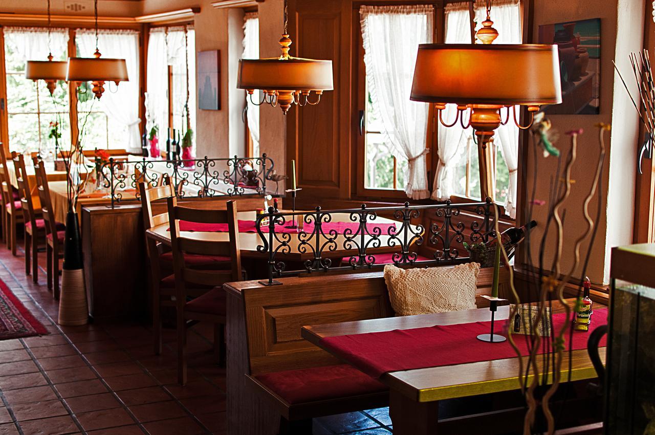 Hotel Restaurant Loewen Sirnach Exterior foto